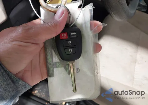 2014 Toyota Corolla Le z USA, uszkodzony, nr VIN 2T1BURHE5EC176654